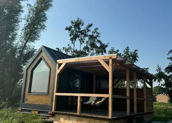 Tinyhouse Noorderlicht Lodge *
